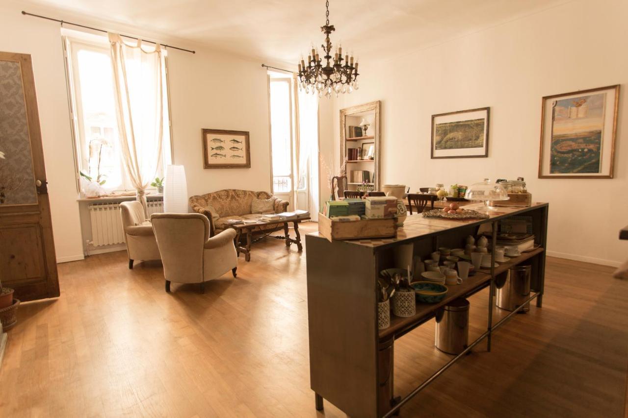 Bed and Breakfast Le Stanze Di Sara Turin Exterior foto